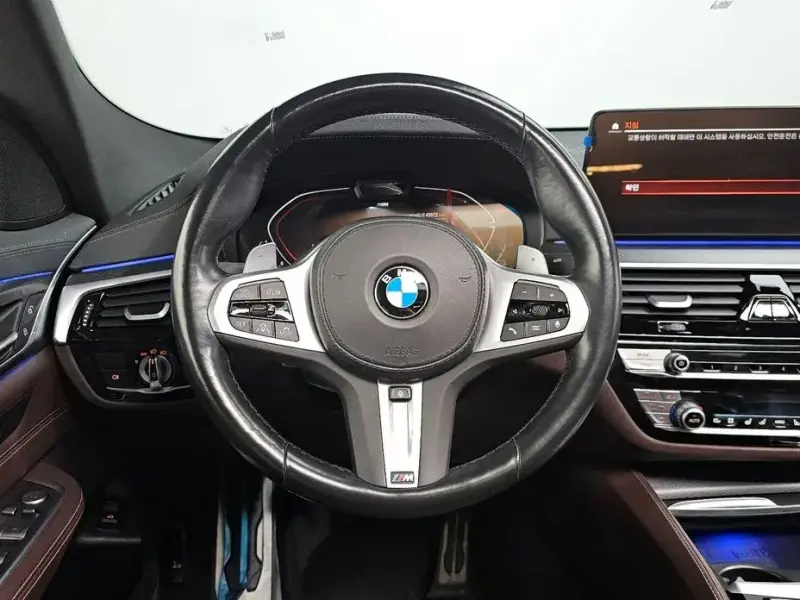 2023 BMW 6 серии с пробегом 48 972 км