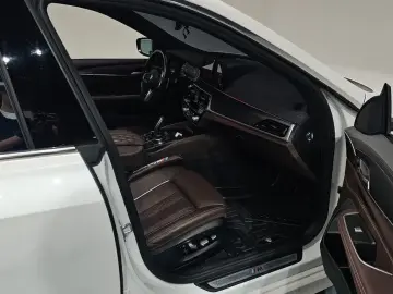 2023 BMW 6 серии с пробегом 79 688 км