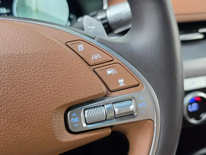 2023 Genesis G80 с пробегом 34 009 км