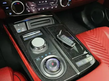 2023 Genesis G80 с пробегом 42 333 км
