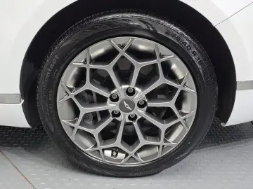 2023 Genesis G80 с пробегом 58 600 км
