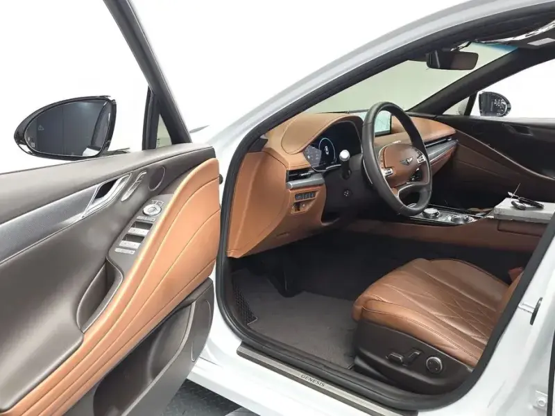 2023 Genesis G80 с пробегом 58 600 км