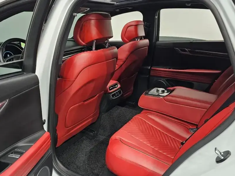 2023 Genesis G80 с пробегом 42 333 км