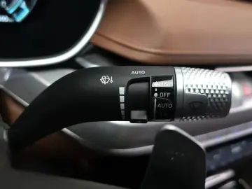 2023 Genesis G80 с пробегом 58 600 км