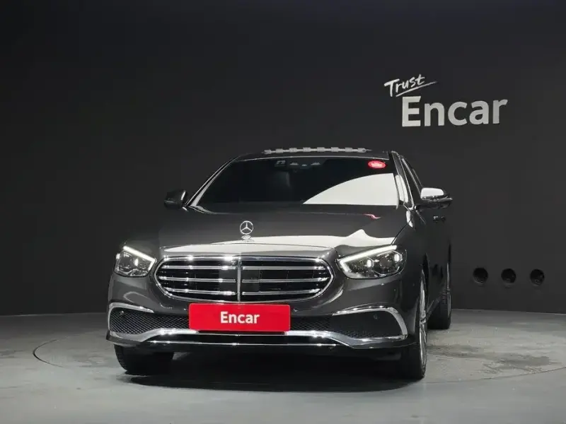 2022 Mercedes-Benz E-Класс с пробегом 32 032 км