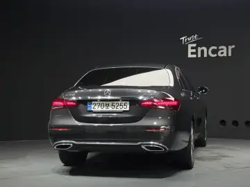 2022 Mercedes-Benz E-Класс с пробегом 32 032 км