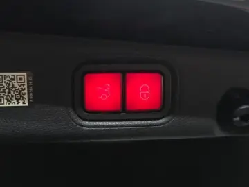 2022 Mercedes-Benz E-Класс с пробегом 32 032 км