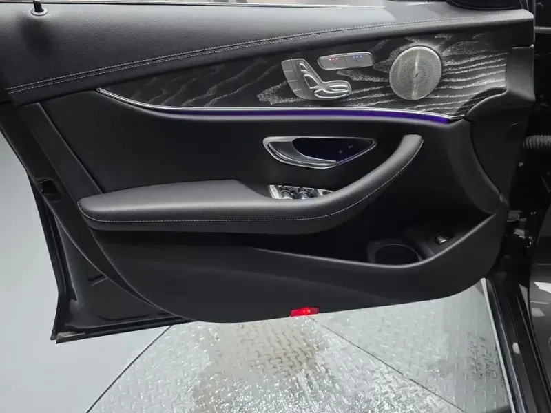 2022 Mercedes-Benz E-Класс с пробегом 32 032 км
