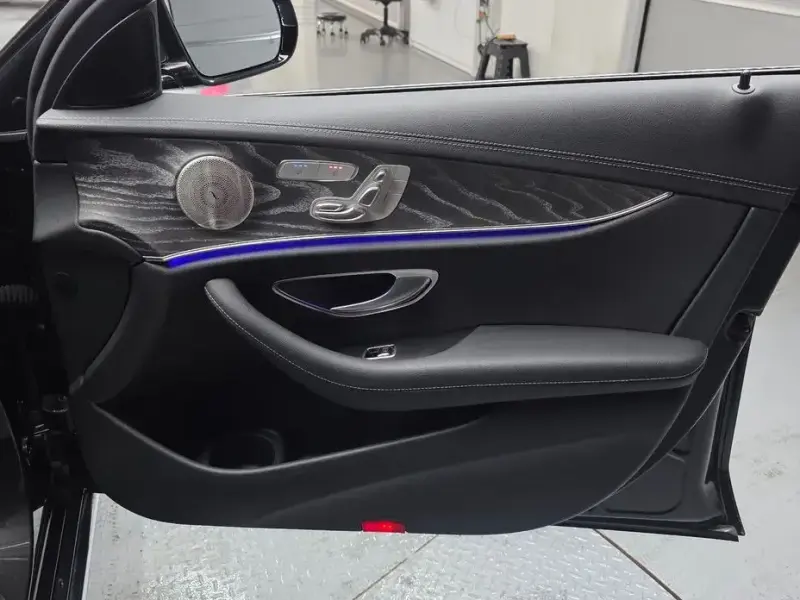 2022 Mercedes-Benz E-Класс с пробегом 32 032 км
