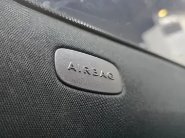 2022 Mercedes-Benz E-Класс с пробегом 32 032 км