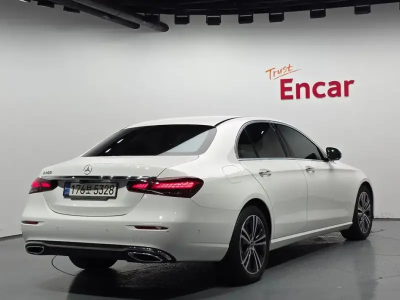 2021 Mercedes-Benz E-Класс с пробегом 76 271 км