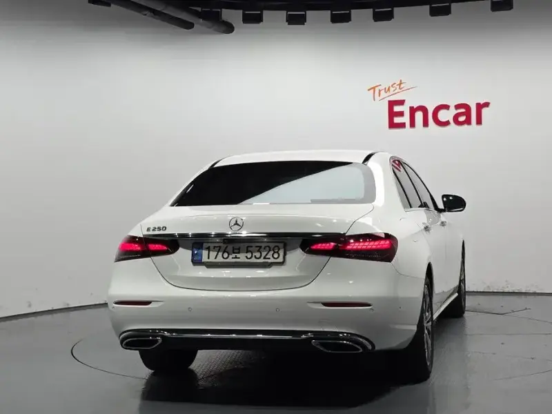 2021 Mercedes-Benz E-Класс с пробегом 76 271 км