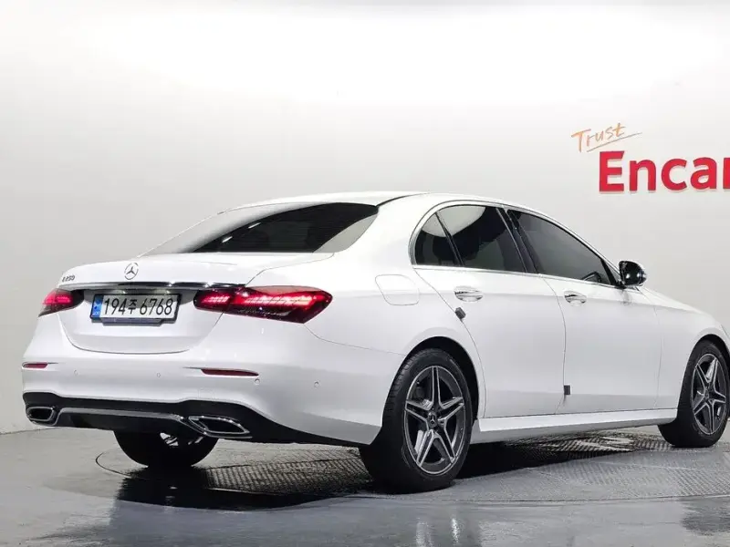 2022 Mercedes-Benz E-Класс с пробегом 30 134 км