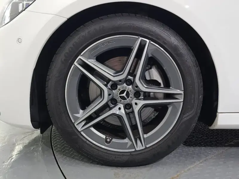 2022 Mercedes-Benz E-Класс с пробегом 30 134 км