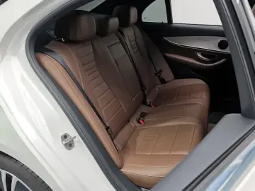 2021 Mercedes-Benz E-Класс с пробегом 76 271 км