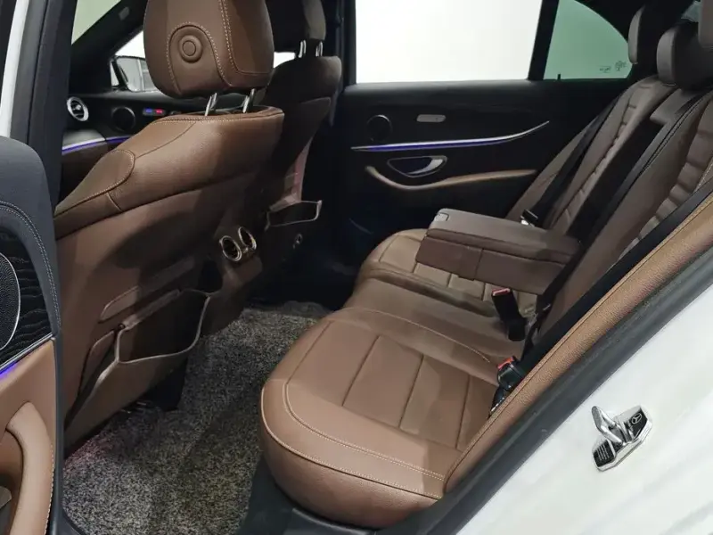 2022 Mercedes-Benz E-Класс с пробегом 30 134 км