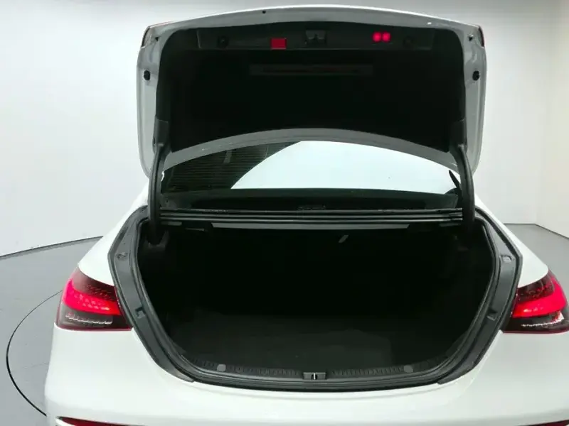 2021 Mercedes-Benz E-Класс с пробегом 76 271 км