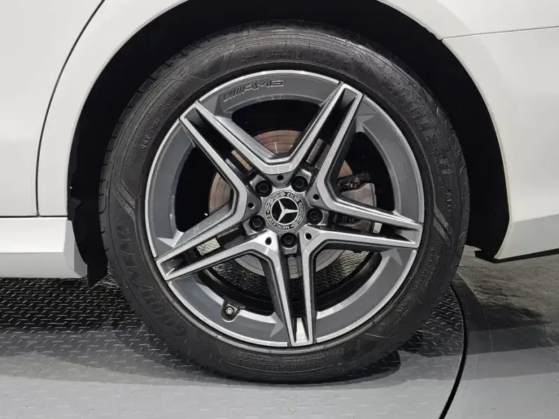 2022 Mercedes-Benz E-Класс с пробегом 30 134 км