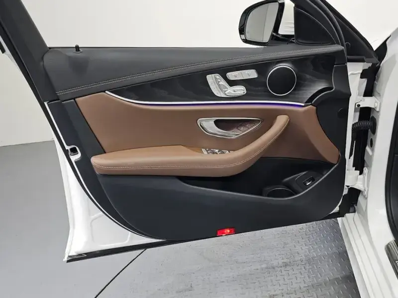 2022 Mercedes-Benz E-Класс с пробегом 30 134 км
