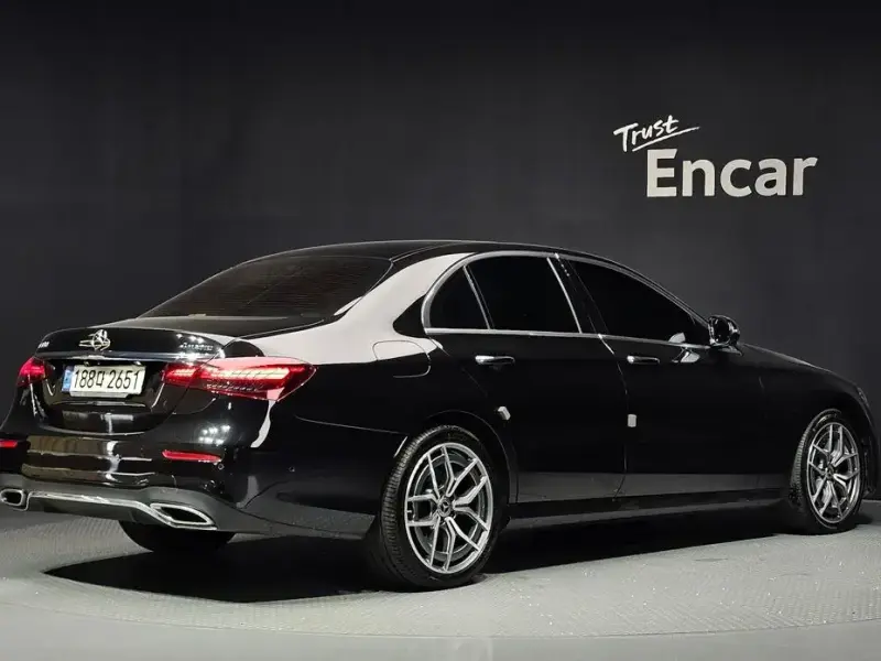 2022 Mercedes-Benz E-Класс с пробегом 85 371 км