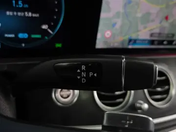 2022 Mercedes-Benz E-Класс с пробегом 85 371 км