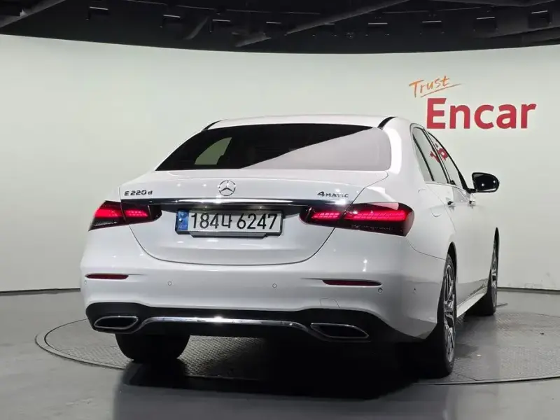 2021 Mercedes-Benz E-Класс с пробегом 113 804 км