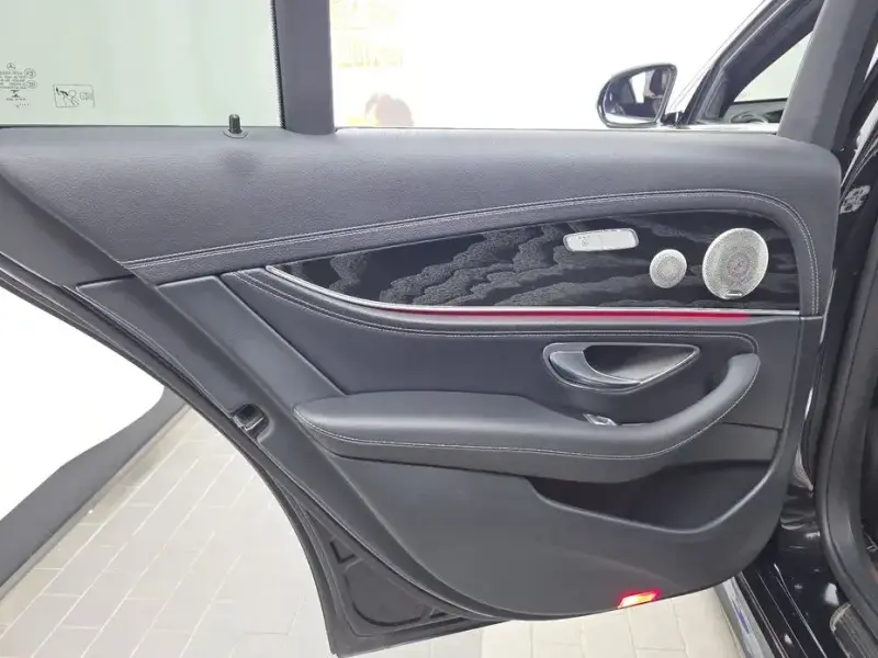 2022 Mercedes-Benz E-Класс с пробегом 85 371 км