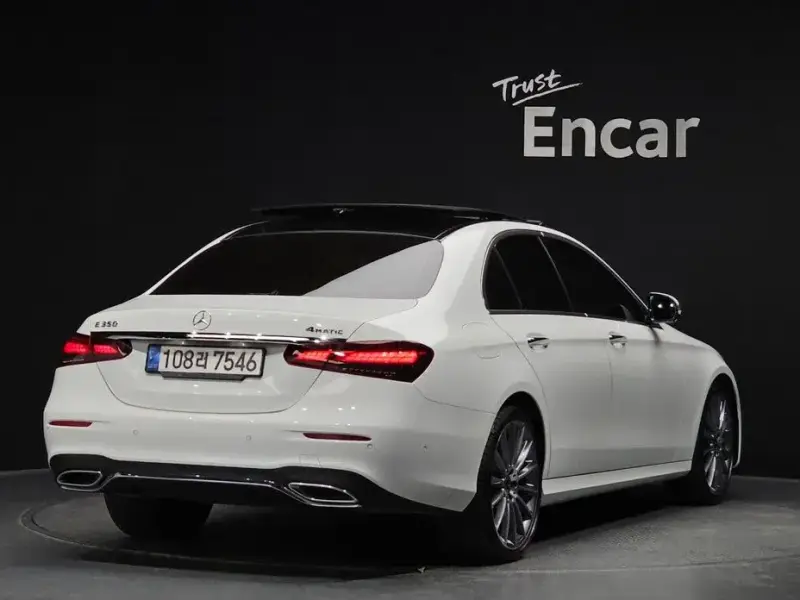 2022 Mercedes-Benz E-Класс с пробегом 46 119 км