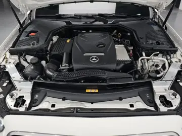 2023 Mercedes-Benz E-Класс с пробегом 33 893 км