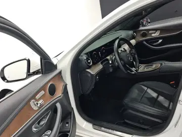 2023 Mercedes-Benz E-Класс с пробегом 33 893 км