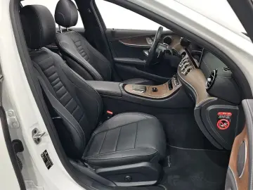 2023 Mercedes-Benz E-Класс с пробегом 33 893 км