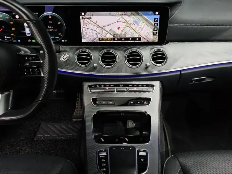 2022 Mercedes-Benz E-Класс с пробегом 46 119 км