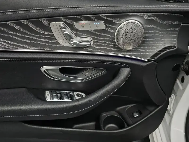 2022 Mercedes-Benz E-Класс с пробегом 46 119 км