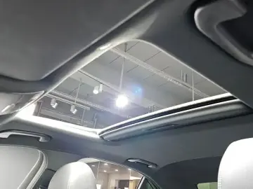 2023 Mercedes-Benz E-Класс с пробегом 33 893 км