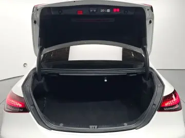 2023 Mercedes-Benz E-Класс с пробегом 33 893 км
