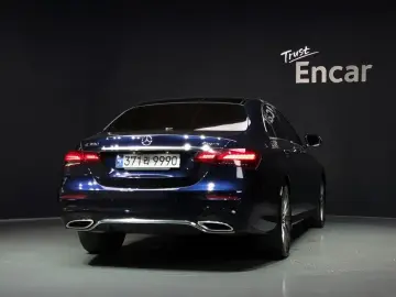 2022 Mercedes-Benz E-Класс с пробегом 69 892 км