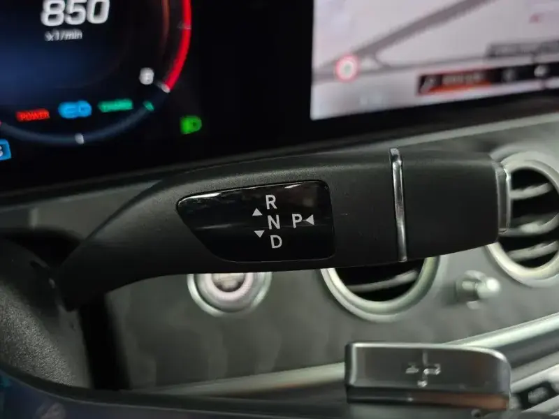 2022 Mercedes-Benz E-Класс с пробегом 69 892 км