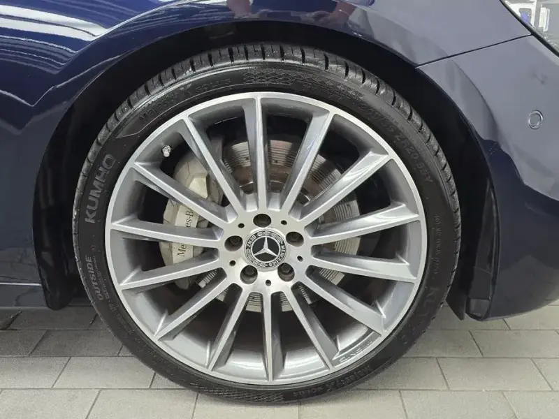 2022 Mercedes-Benz E-Класс с пробегом 69 892 км