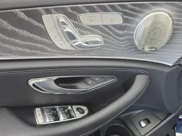 2022 Mercedes-Benz E-Класс с пробегом 69 892 км