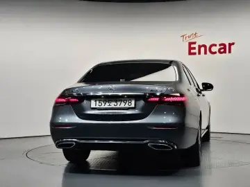 2022 Mercedes-Benz E-Класс с пробегом 43 622 км