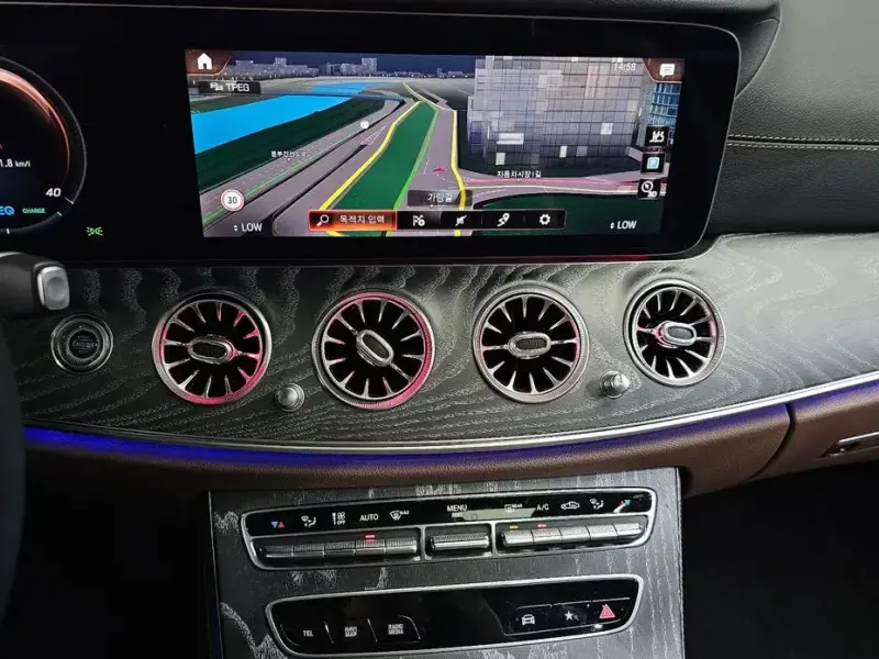 2022 Mercedes-Benz E-Класс с пробегом 43 622 км
