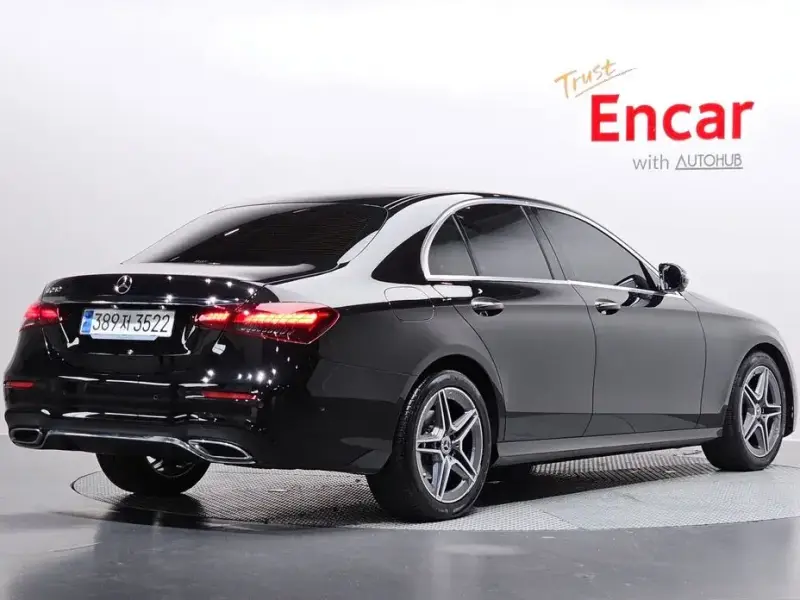 2023 Mercedes-Benz E-Класс с пробегом 52 213 км