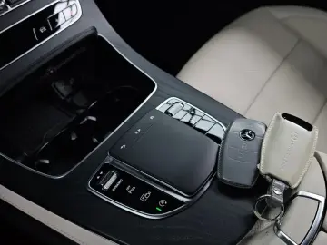 2023 Mercedes-Benz E-Класс с пробегом 52 213 км