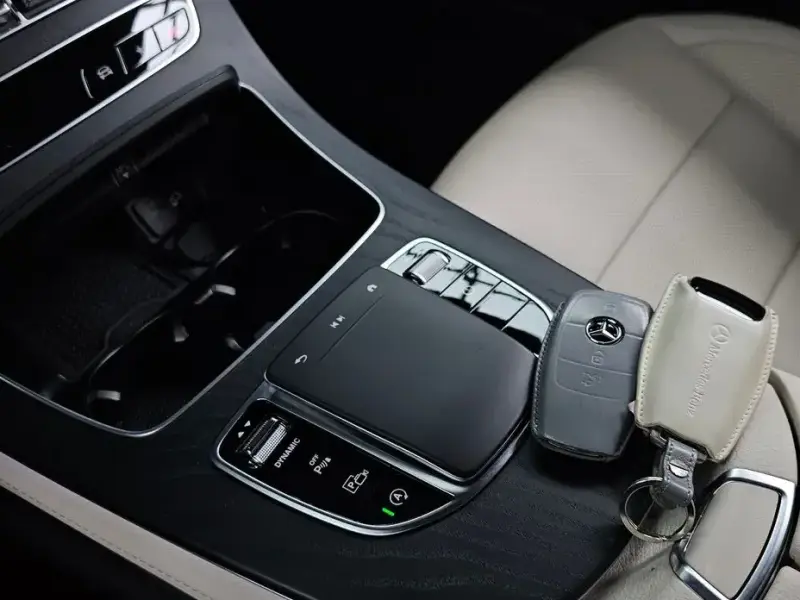 2023 Mercedes-Benz E-Класс с пробегом 52 213 км