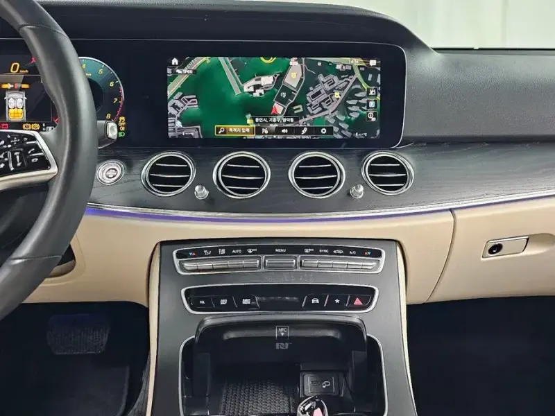 2023 Mercedes-Benz E-Класс с пробегом 52 213 км