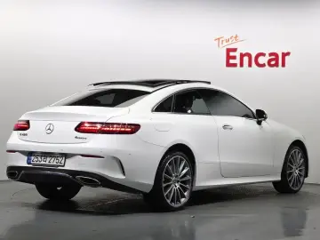 2022 Mercedes-Benz E-Класс с пробегом 50 083 км