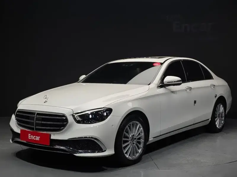 2022 Mercedes-Benz E-Класс с пробегом 21 073 км