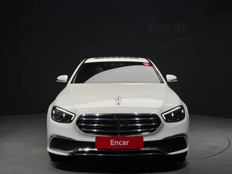 2022 Mercedes-Benz E-Класс с пробегом 21 073 км