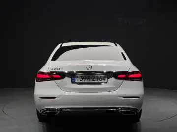 2022 Mercedes-Benz E-Класс с пробегом 21 073 км