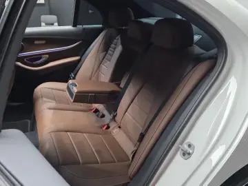 2022 Mercedes-Benz E-Класс с пробегом 21 073 км